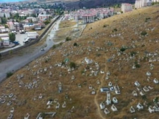 Kars'ta yeni doğan bebeğin ölümünde anne ve anneanne birbirlerini suçladı
