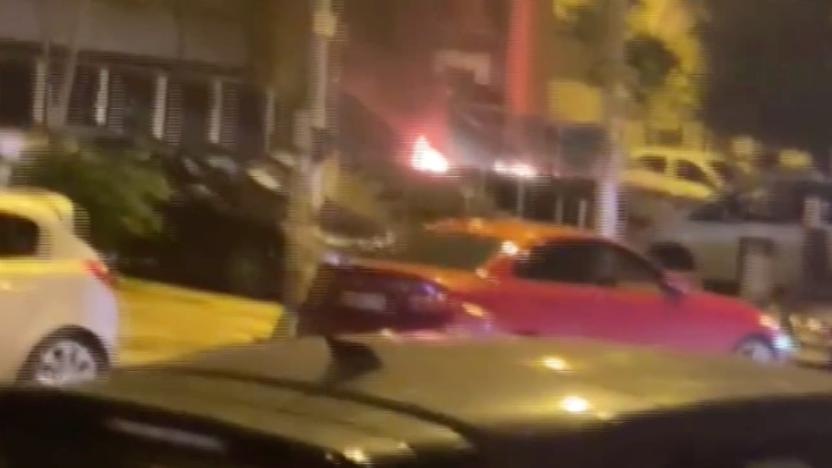 İstanbul'da bir iş yerine molotof atıldı