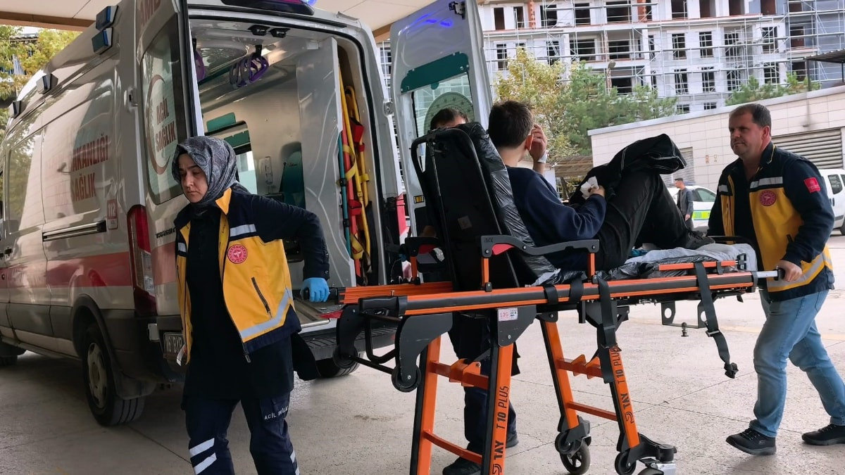 Bursa'da motosikletini tamir ederken elini kaptıran adamın parmağı koptu