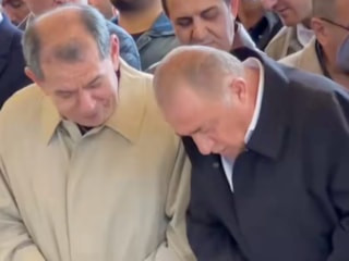 Cenaze töreninde Fatih Terim'in ayakkabısının tabanı koptu