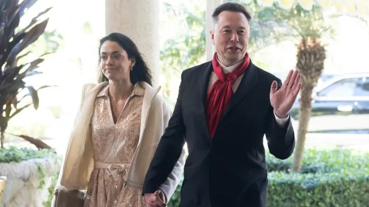 Elon Musk, 4 çocuğunun annesi Shivon Zilis ile ilişkisini bitirdi