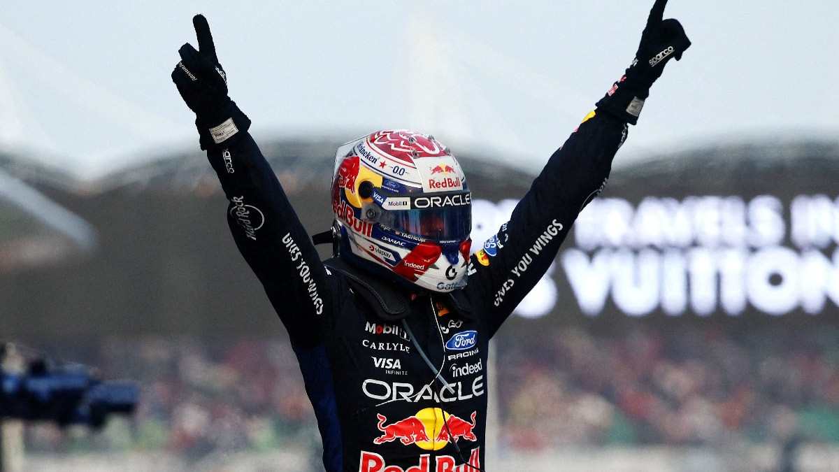 Bahreyn Grand Prix'sinin galibi Max Verstappen