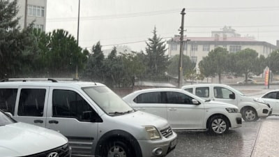 Kahramanmaraş'ta sağanak sonrası dolu yağışı