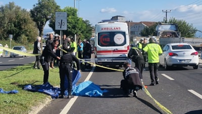 Düzce'de yayaya motosiklet çarptı: 2 ölü