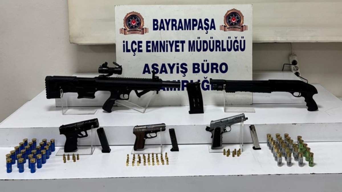 İstanbul Bayrampaşa'da evinde mühimmat ele geçirilen zanlı gözaltına alındı