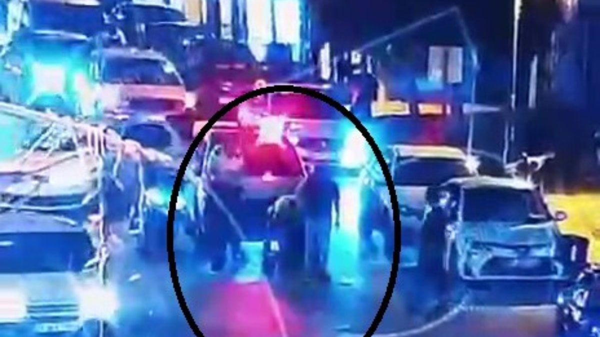 Hatay'da boğazına yemek kaçan vatandaşı polis kurtardı