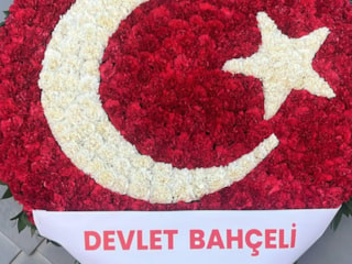 Devlet Bahçeli, İbrahim Hacıosmanoğlu'na çiçek gönderdi