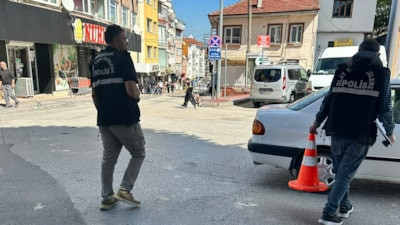 Bolu'da rögar kapaklarını kaldırıp yer altına inerek 1 milyon lira değerindeki telefon kablolarını çaldılar