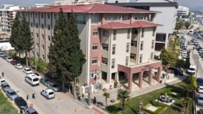 İzmir’de çocuğun soybağı değiştirilmesinde 1 tutuklama