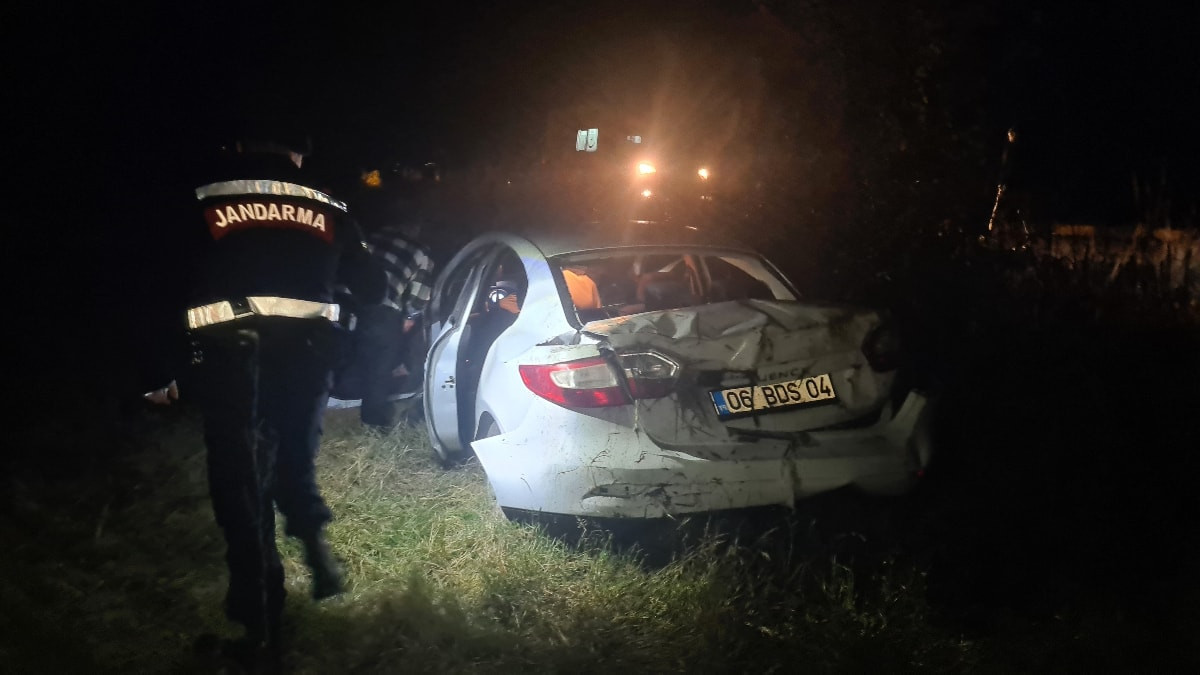 Zonguldak'ta kontrolden çıkan otomobil araziye uçtu: 4 yaralı
