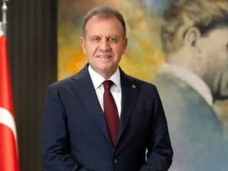 Mersin Büyükşehir Belediye Başkanı Vahap Seçer tutuklandı