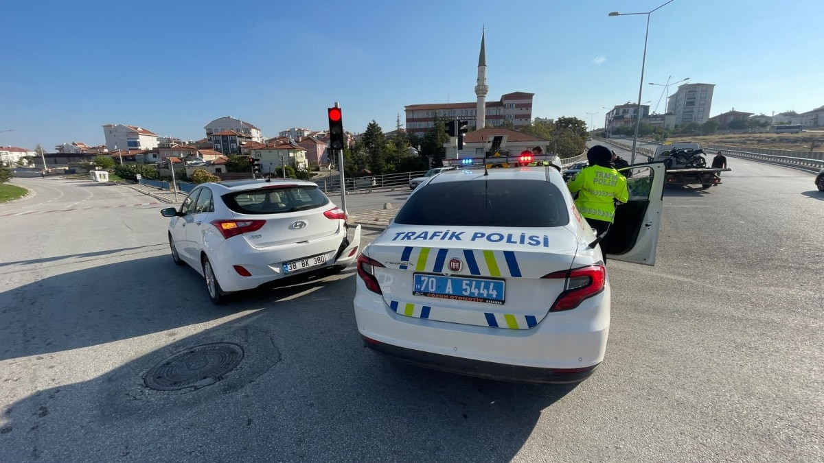 Karaman'da kazada motosiklet sürücüsü yaralandı