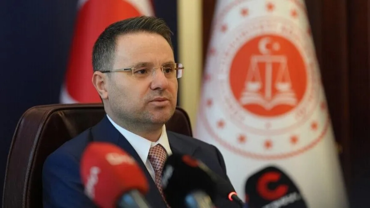 Akın Gürlek: Türk futbolunun temiz olması gerekiyor