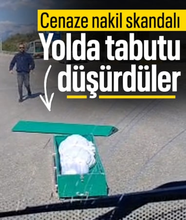 Isparta'da seyir halindeki cenaze nakil aracından yola tabut düştü