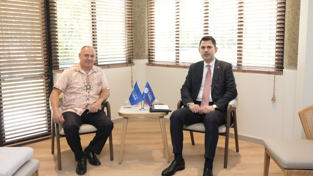 Murat Kurum, Fiji'deki görüşmelerinden kareler paylaştı