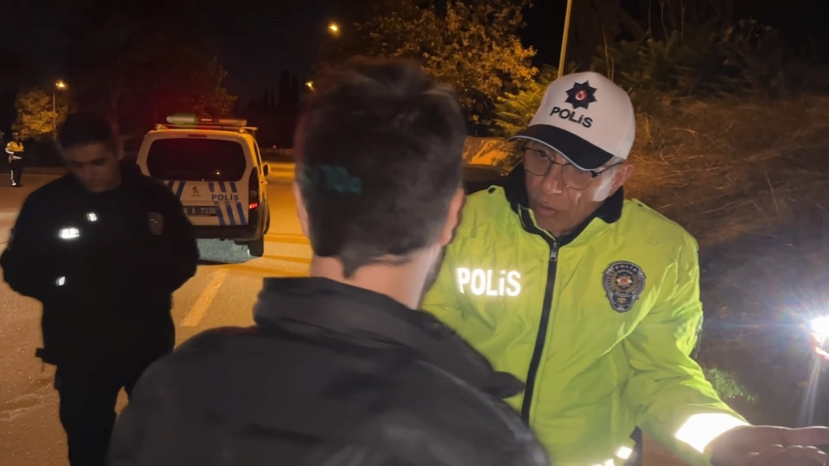 Bursa'da alkollü sürücünün 'seyir halinde değildim' ısrarı polisi çileden çıkardı