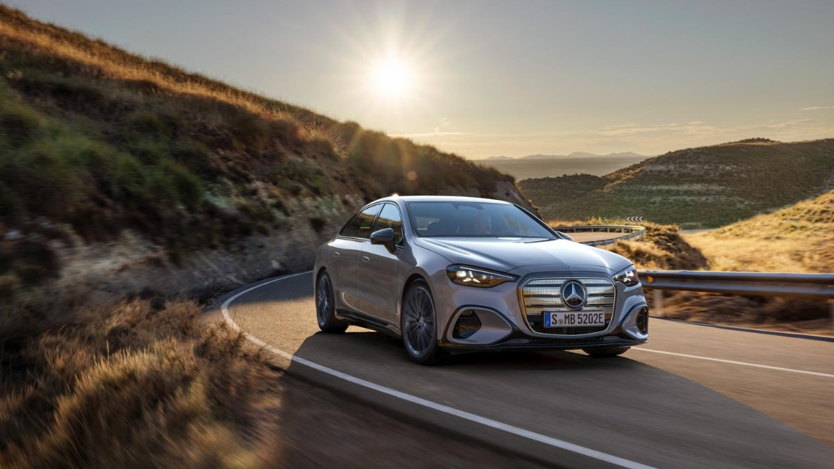 Elektrikli Mercedes C-Serisi'nin Türkiye fiyatı belli oldu