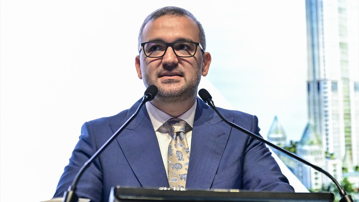 Fatih Karahan: Fiyat istikrarı sağlanana kadar sıkı para politikası sürecek