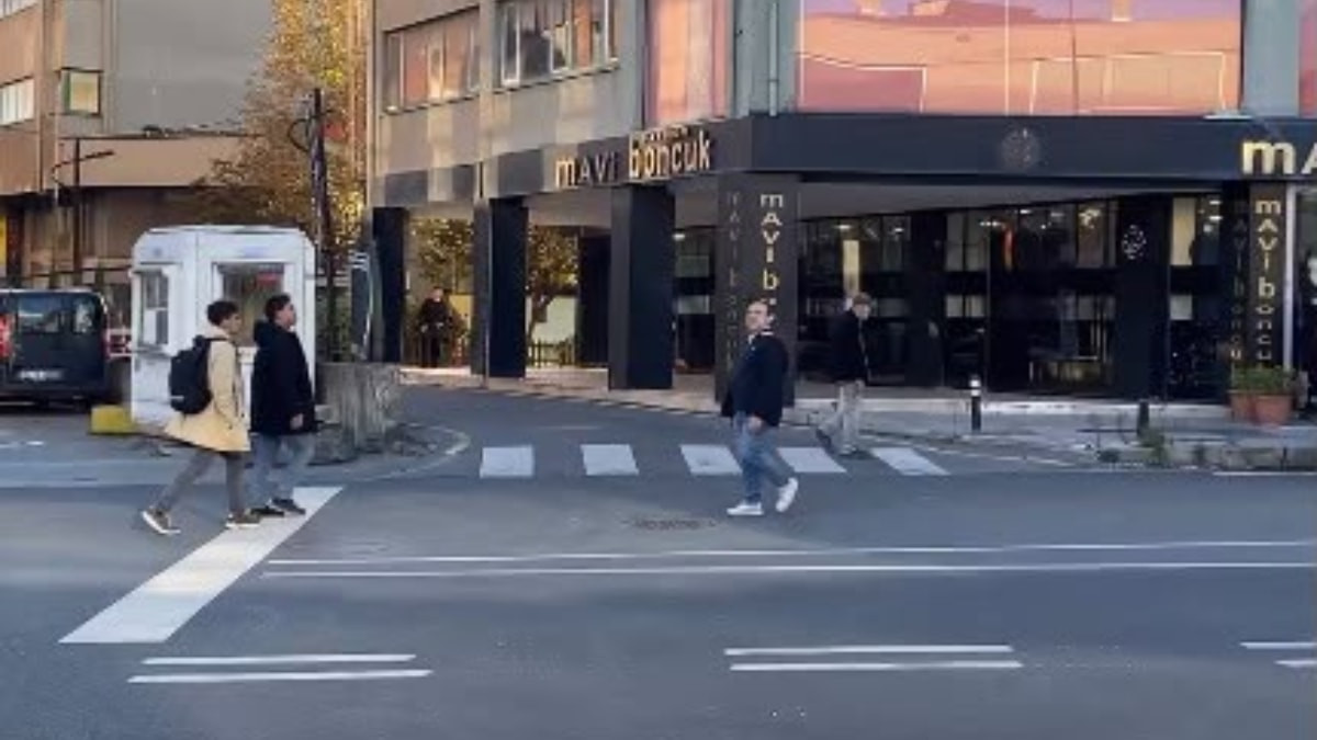 İstanbul'da tekstil işletmecisi alacak kavgasında bıçaklanarak öldürüldü