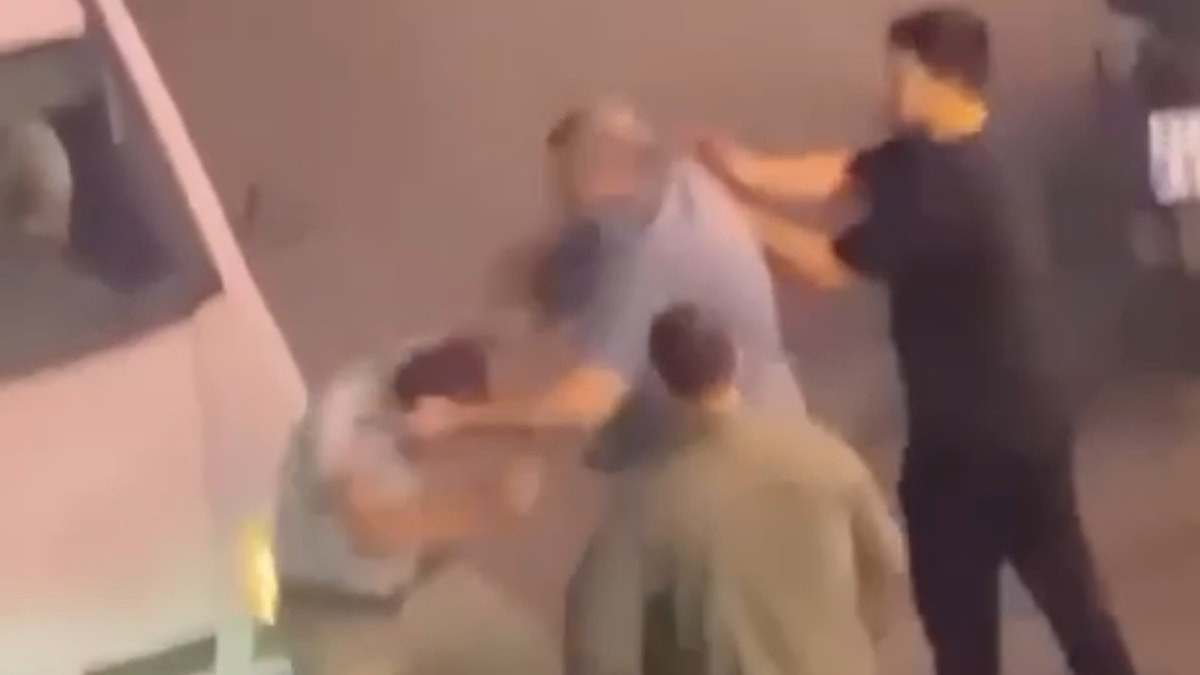 Şanlıurfa'da seyyar parfüm satan engelli bireyi darbeden şüpheli tutuklandı