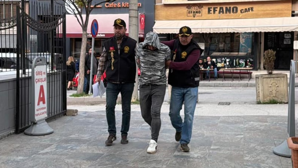 Eskişehir'de arkadaşını bıçaklayıp öldüren şüpheli tutuklandı