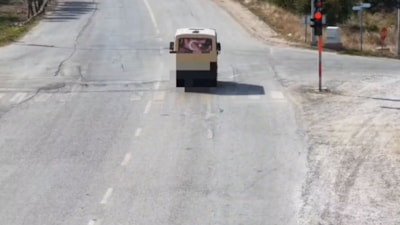 Kırıkkale'de denetimden kaçan minibüs sürücüsünü dron yakaladı