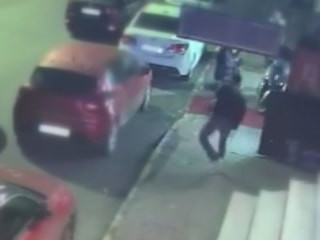İstanbul'da müzikholde çıkan silahlı çatışmada 1 polis memuru hayatını kaybetti