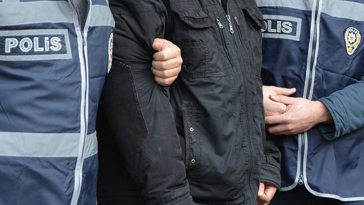 Başakşehir’de okula saldırı ses kaydı paylaşan 17 yaşındaki çocuk hakkında işlem
