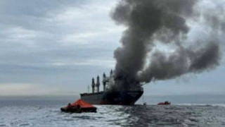 İran, Hürmüz Boğazı'nda LPG tankerini vurduğunu duyurdu