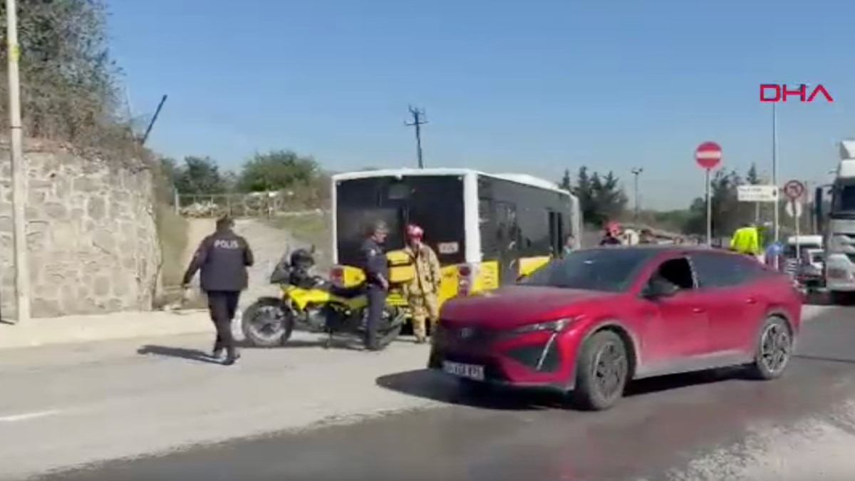 İstanbul'da İETT otobüsü duvara çarptı: Yaralılar var