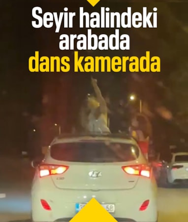 Karabük'te trafikte tehlikeli anlar: Otomobilden sarkarak dans ettiler