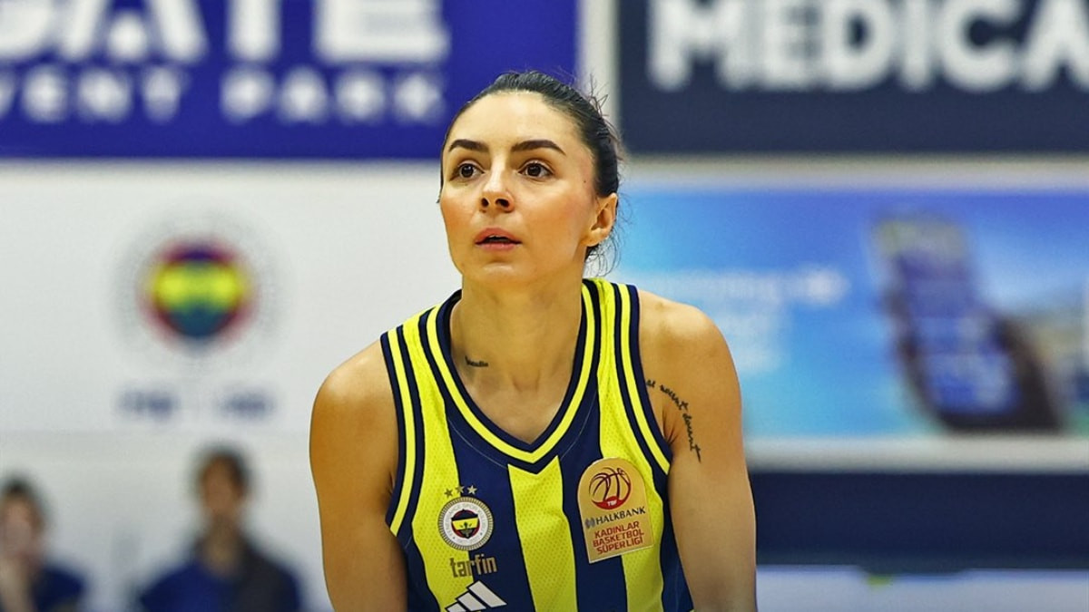 Fenerbahçe'den Melikgazi Kayseri Basketbol'a 27 sayılık fark