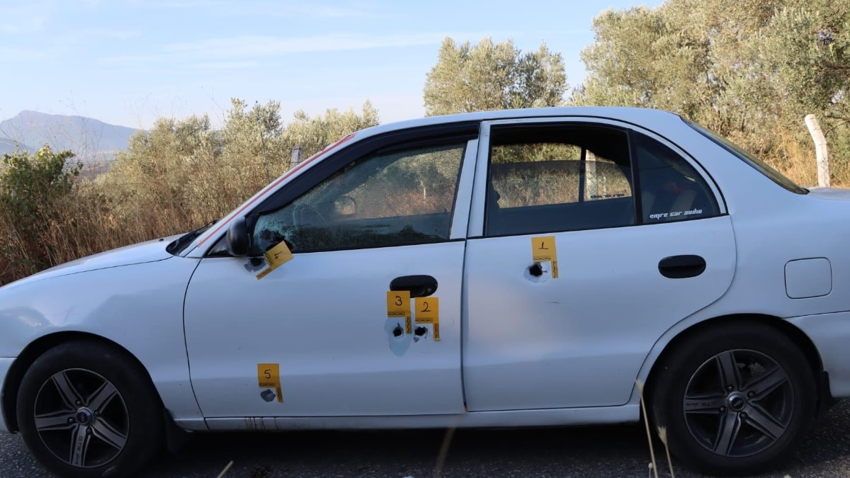 İzmir’de otomobildeki şahsa silahlı saldırı: 1 ölü