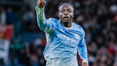 Manchester City, Liverpool'u üç golle yıktı