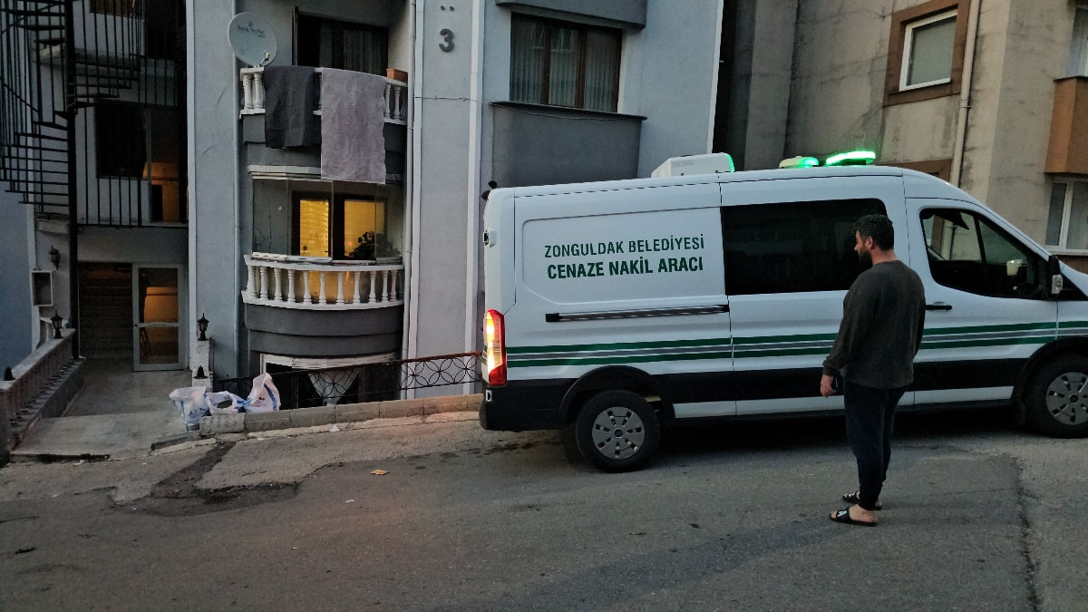 Zonguldak'ta yalnız yaşayan adam evinde ölü bulundu