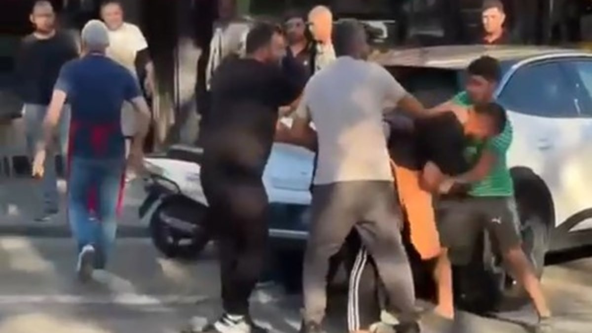 Başakşehir'de kurye ile esnaf arasında yumruklu kavga