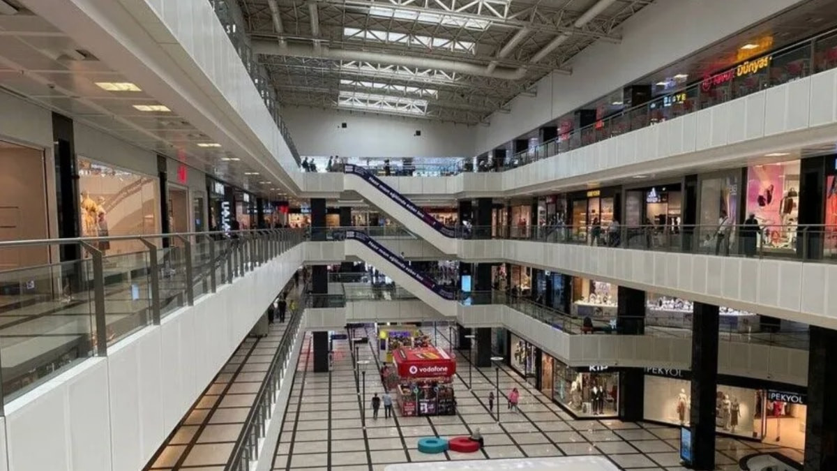 Ticaret satış hacmi yıllık yüzde 0,6 arttı