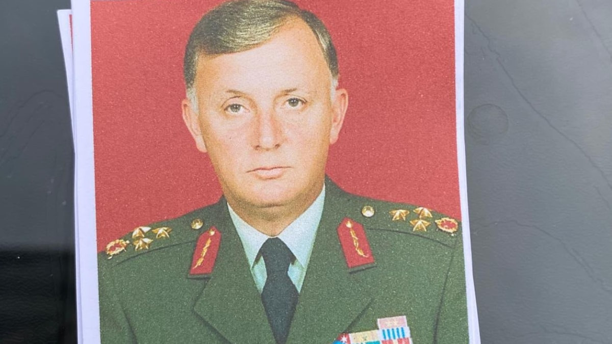 28 Şubat davasında rütbesi sökülen Çetin Saner, Sakarya’da defnedildi