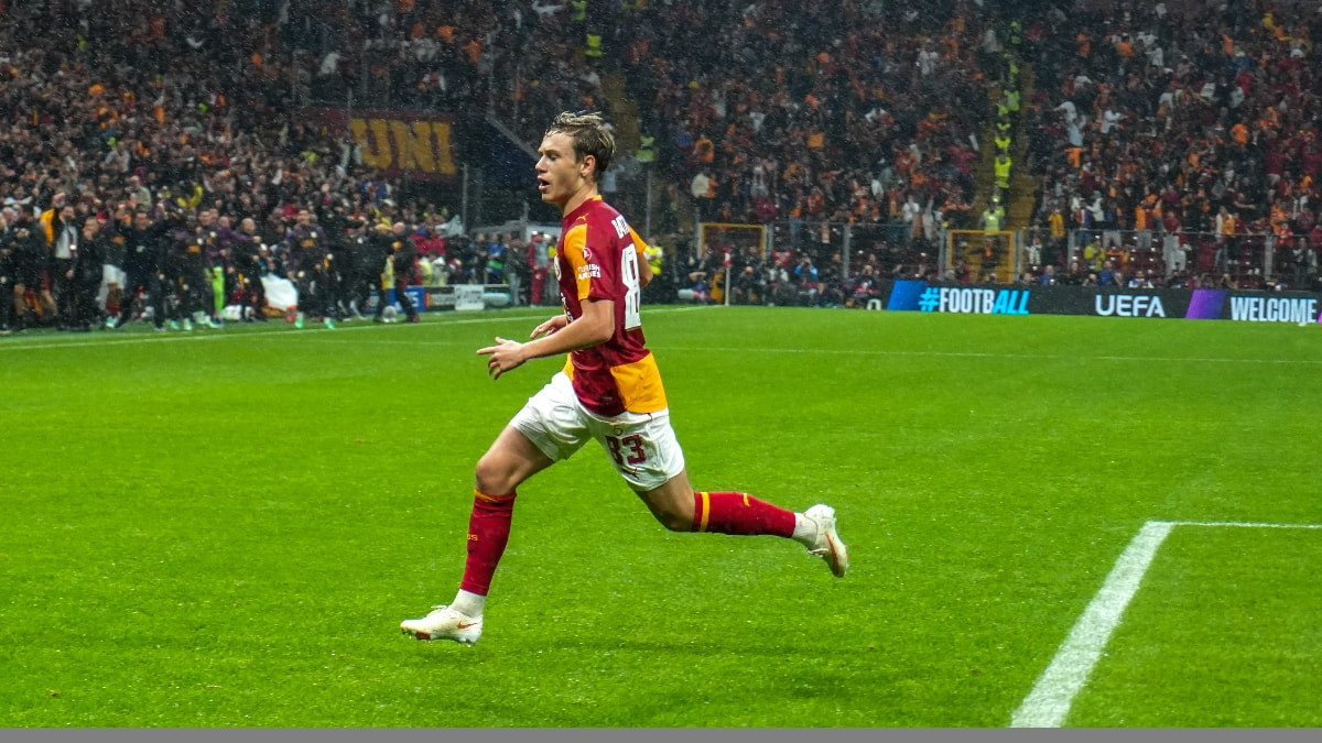 Aleksey Batrakov, ilk golünü Barcelona’ya karşı attı