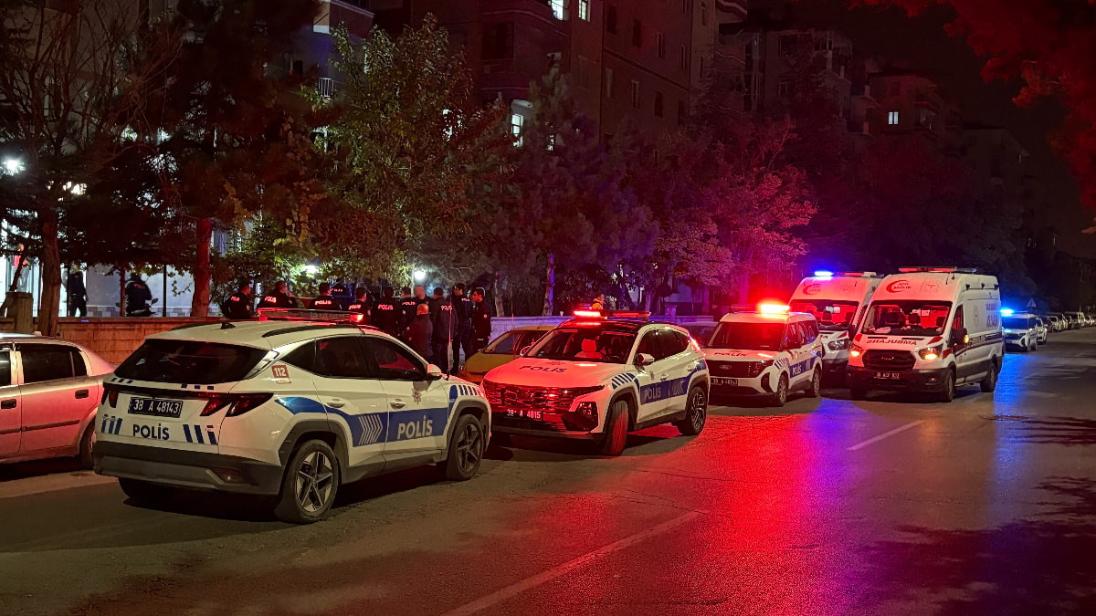 Kayseri'de babasını bıçaklayarak öldürdü