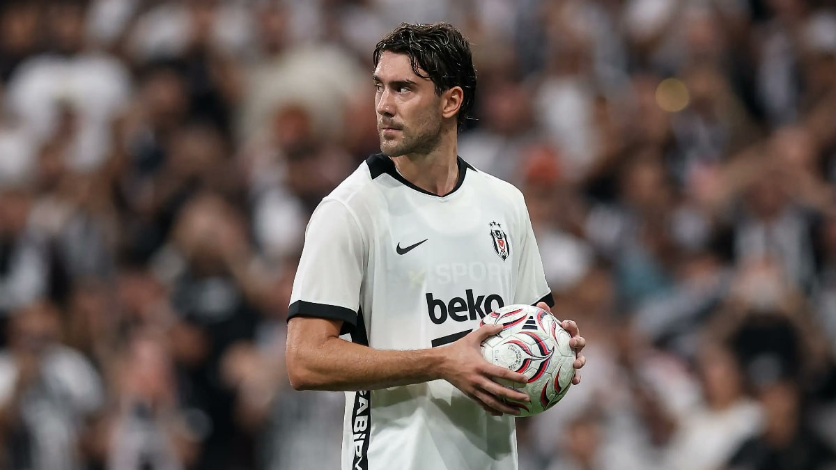 Beşiktaş'ta Dusan Vlahovic endişesi: Antrenmanda yer almadı...