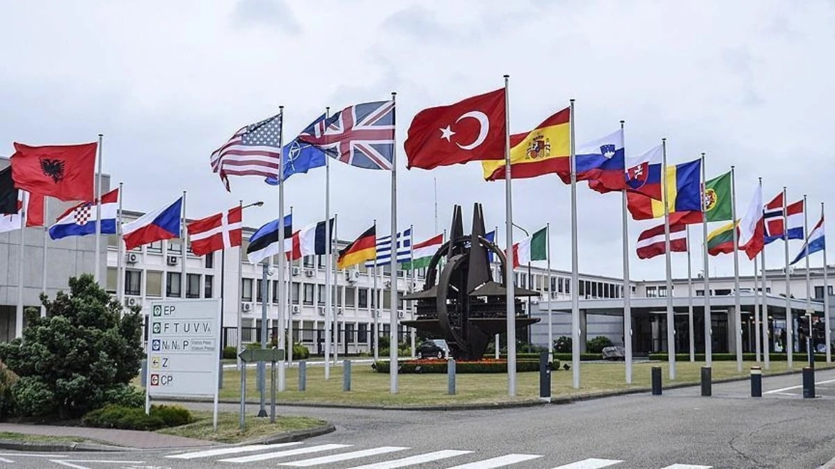 NATO, 'zafer teorisiyle' müttefiklerine güven vermeyi ve rakiplerini caydırmayı amaçlıyor