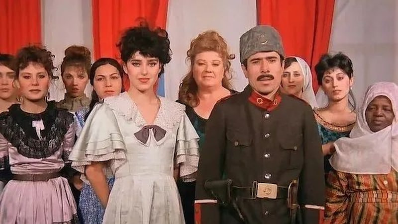 Şekerpare'nin Yeni Yüzü: Yaprak Özdemiroğlu'nun Güncel Görünümü