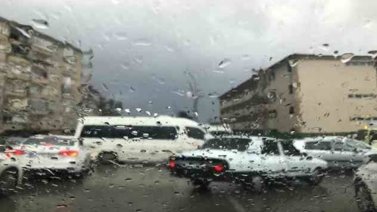 Yarın (15 Ekim Perşembe) okullar tatil mi? İstanbul'da eğitim kararı...