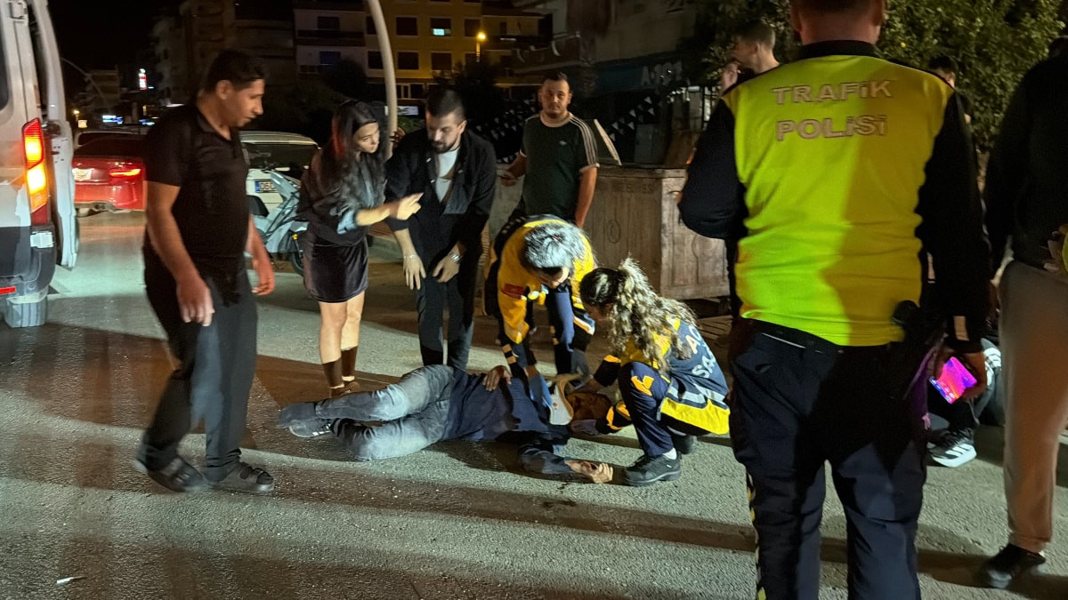 Antalya'da alkollü sürücünün kullandığı motosiklet, otomobile çarptı