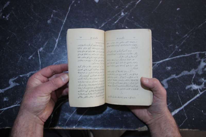 İdealist Öğretmen ve Mefkûreci Muallim: Osmanlıca Baskının Sırları ve Koleksiyon