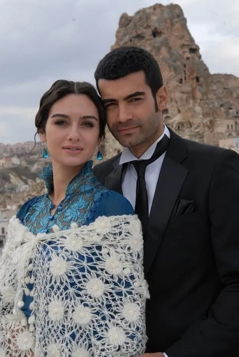 Murat Ünalmış ve Birce Akalay: Sevdan Bir Ateş’in Ardındaki Aile Hikayesi