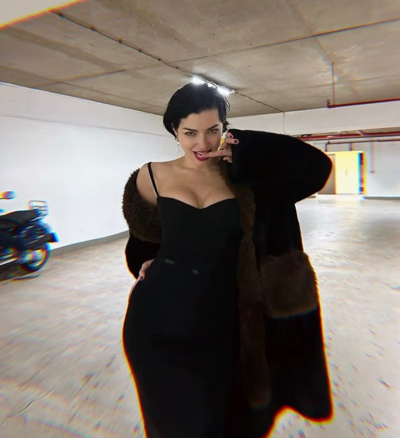 Merve Boluğur’un Hamilelik Dedikoduları Üzerine Esprili Yanıtı ve Gündemdeki Anları