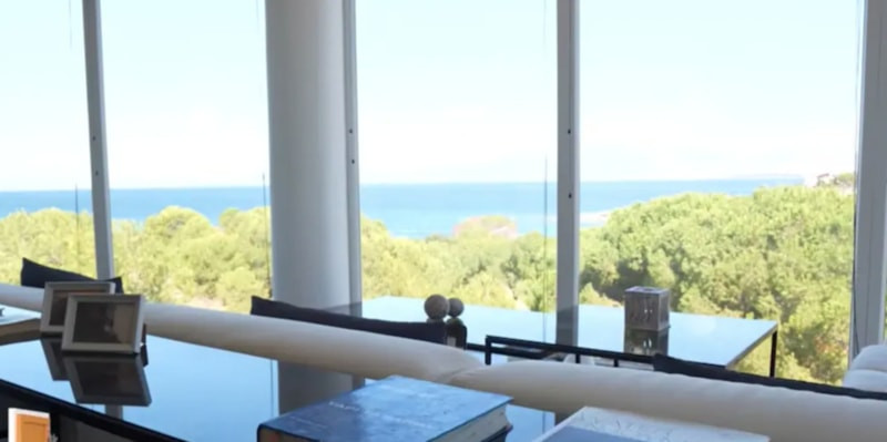 Çeşme’de Yeni Bir Başlangıç: Tayfun Duygulu’nun Deniz Manzaralı Yaşamı