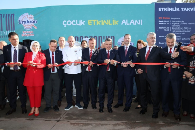 Trabzon Gastronomi Festivali'nde Dev Kuymak Rekoru ve Mutfak Zenginliği